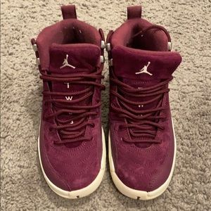 Women’s size 6 / 4.5 Y